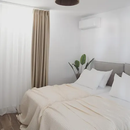 Vouno Luxury فيلة