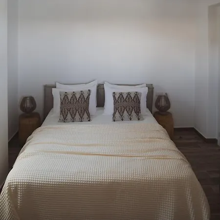 Vouno Luxury Villa *